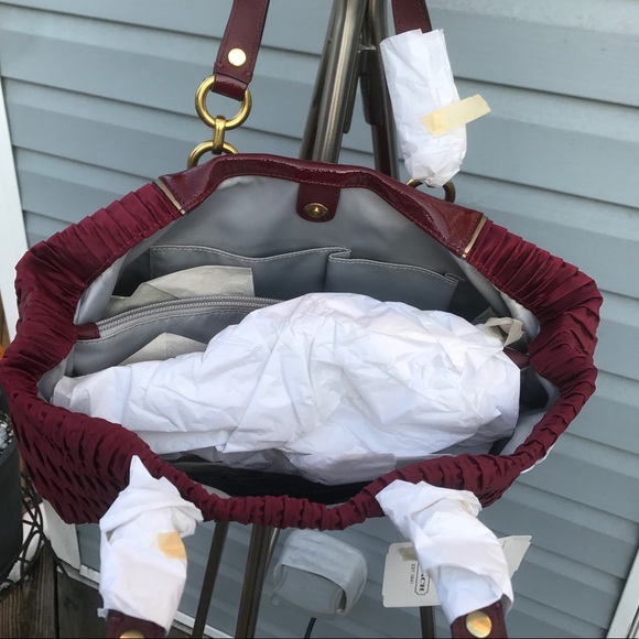 Beautiful Red Coach Bag ❤️ 💼 - Picture 7 of 8